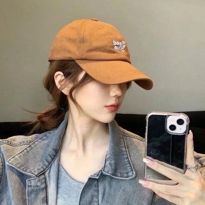 她来到我身边